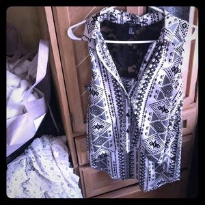 Forever 21 Contemporary Sleeveless Blouse